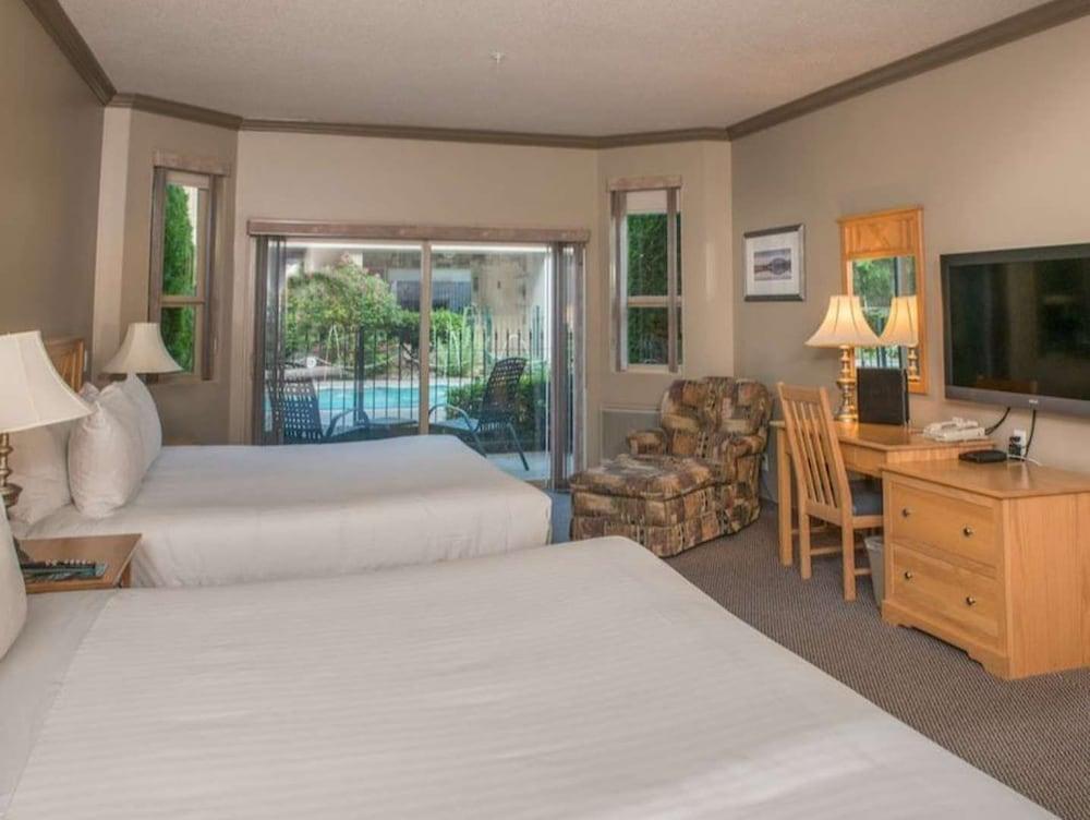 Hilltop Inn - Salmon Arm Zewnętrze zdjęcie