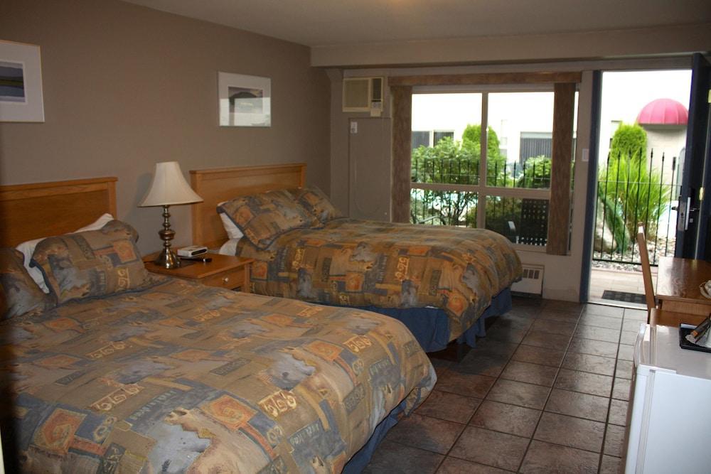 Hilltop Inn - Salmon Arm Zewnętrze zdjęcie