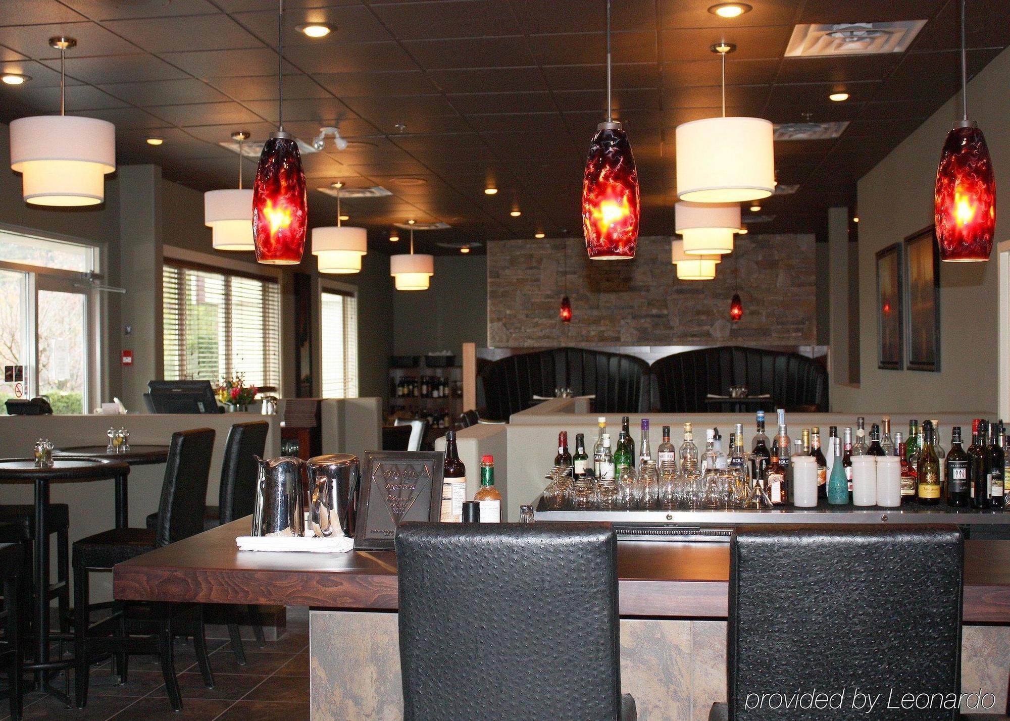 Hilltop Inn - Salmon Arm Zewnętrze zdjęcie