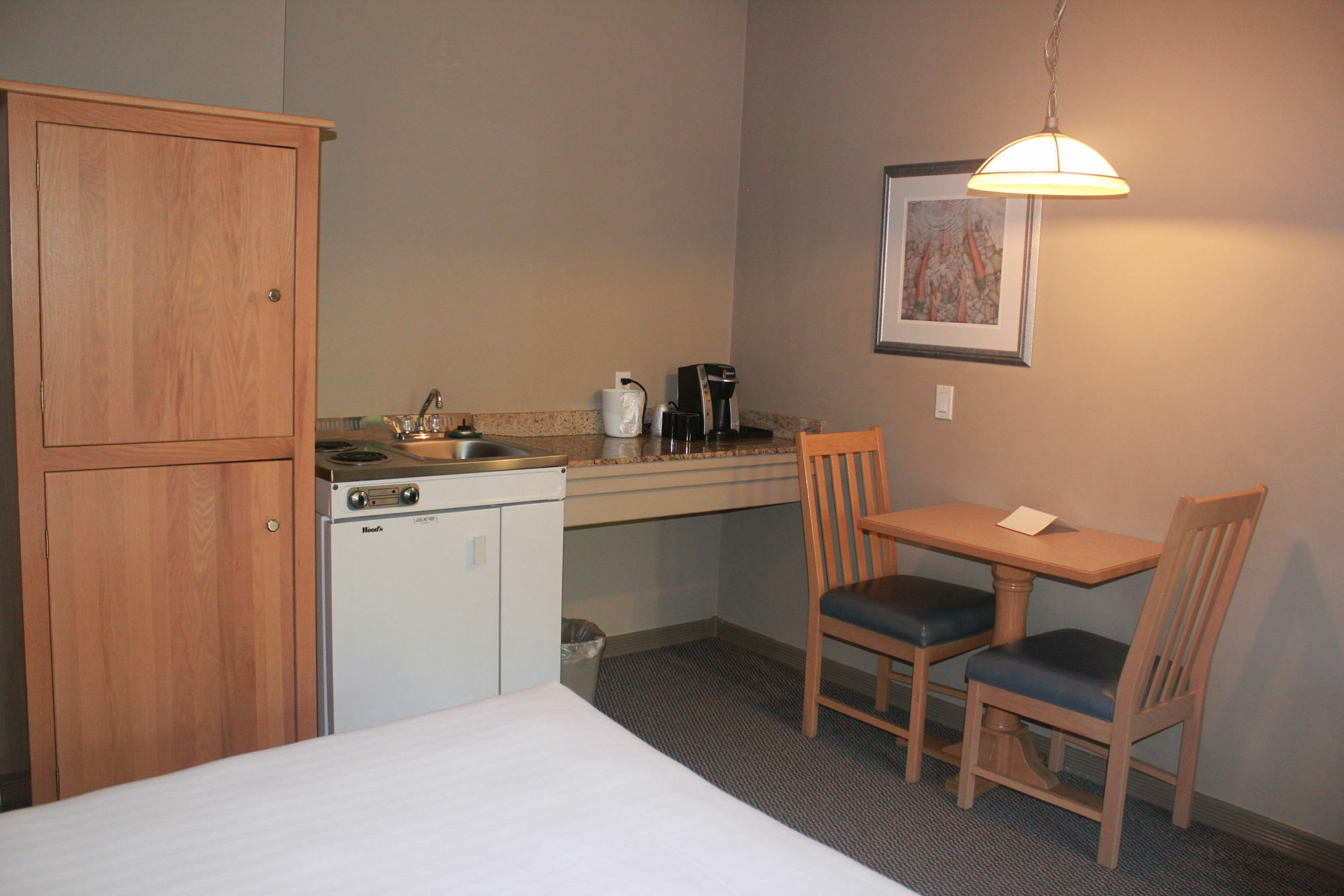 Hilltop Inn - Salmon Arm Zewnętrze zdjęcie