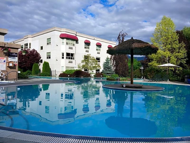 Hilltop Inn - Salmon Arm Zewnętrze zdjęcie